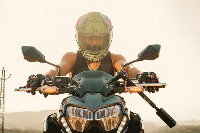 The Ultimate Guide to Choosing the Best Motorcycle Helmet for Beginners in 2026 at Al Khubaizi Kuwait